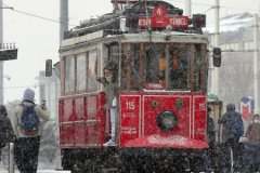 AKOM duyurdu: İstanbul'a yeniden kar geliyor