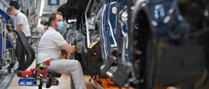 Almanya'da fabrika siparişleri 2,5 yılın en düşük seviyesine indi