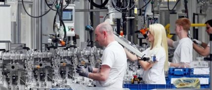 Almanya'da imalat sanayi PMI, güçlü ihracat ile martta tarihi rekor seviyeye ulaştı