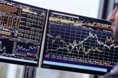 Altın fiyatları 2026’ya gerileme beklentisiyle giriyor