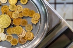 Altın yeni haftaya çifte rekorla başladı