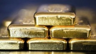 Altında yön ne olacak? Standard Chartered tahminini açıkladı