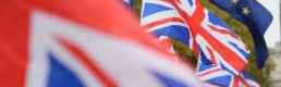 Anlaşmasız Brexit açıklamaları sonrası sterlin düştü