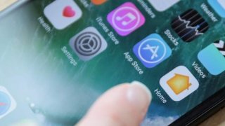 Apple 2019’da üç yeni iPhone piyasaya sürecek