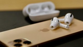 Apple Çin’deki Airpods Pro üretimini ikiye katladı