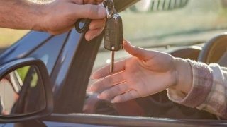 Araç satışlarında yeni dönem başlıyor: Kimler harç ödemeyecek?