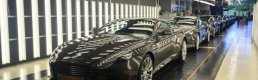 Aston Martin elektrikli araç planını öteledi