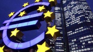 Avrupa ekonomisi çareyi kurtarma fonlarında arayacak