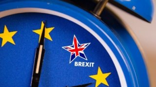 Avrupa piyasaları Brexit endişeleriyle açılış öncesi düştü