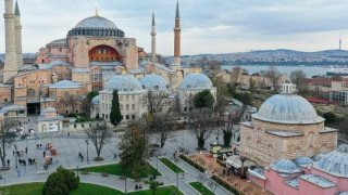 Ayasofya yabancı turistlere ücretli olacak