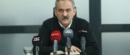 Bakan açıkladı: Öğretmenlerin zorunlu çalışma yükümlülükleri 1 yıl ertelendi