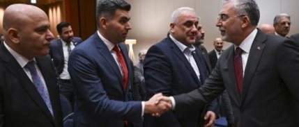 Vedat Işıkhan, Türk STK temsilcileri ile bir araya geldi