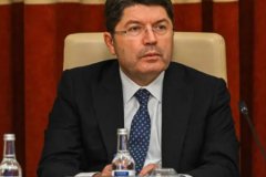 Bakan Tunç'tan kongre yorumu