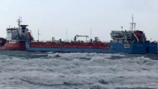 Bakırköy açıklarında iki tankerden acil durum çağrısı yapıldı