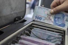 Bankaların TL talebi mevduat faizindeki düşüşü frenledi