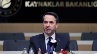 Bayraktar: Güneş ve rüzgar enerjisinde kapasite tahsisi için yarışma yapılacak
