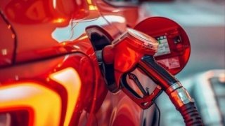 Benzin ve motorine indirim geldi