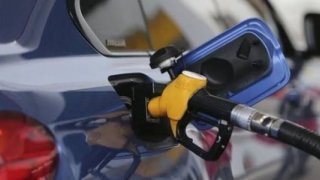 Benzine 8 kuruş zam geldi