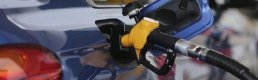 Benzine büyük zam geldi