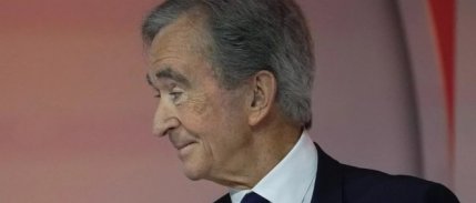 Bernard Arnault 'en zengin kişi' ünvanını kaybetti
