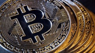 Bitcoin 11 bin 500 doların üzerinde tutunuyor