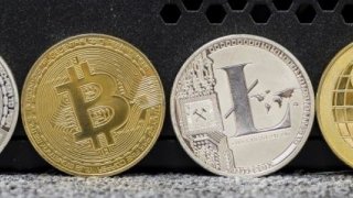 Bitcoin 4 bin doların altına indi