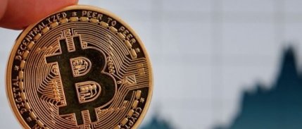 Bitcoin, ABD hisse senedi vadeli işlemleri düşerken 42.000 doların altına geriledi