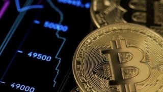 Bitcoin’in fiyatı 69.170 dolarla tarihinin en yüksek seviyesini gördü