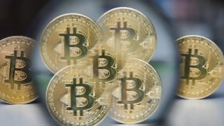 Bitcoin kendini toparlamaya çalışıyor