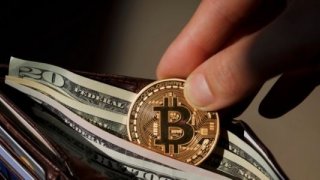 Bitcoin rekor kırmaya devam ediyor