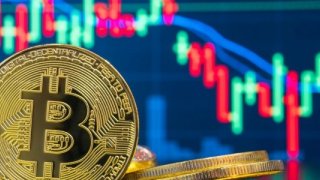 Bitcoin yeniden 9,500 doların üzerinde