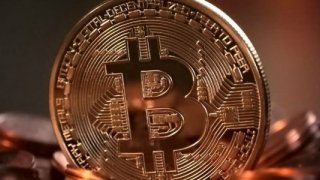 Bitcoin Yeniden 9 Bin Doları Aştı