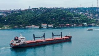 Boğaz'dan geçiş için bekleyen tanker sayısı arttı