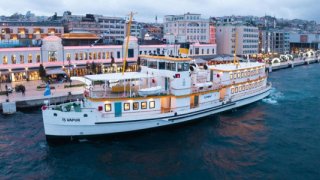 Boğaziçi'nden esinlenilerek inşa edilen İş Vapur açıldı