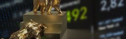 Borsa bankacılık öncülüğünde 10 bin puanı aştı: Dolar bazlı takip edilecek seviyeler neler?