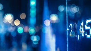 Borsa günün ilk yarısında 1.830 puanın üzerini test etti