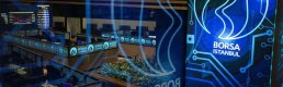 Borsa İstanbul'da tarihi zirve: BIST 100 endeksi 12.000 puanı aştı