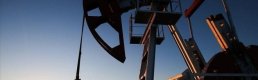 Brent petrol, ABD'nin rezerv hamlesiyle yükseldi