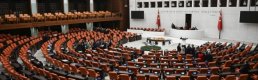 Çalışan emekliye 5 bin liralık ikramiye Meclis'ten geçti