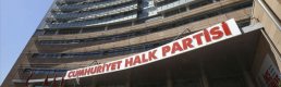 CHP İstanbul yönetimi görevden alındı