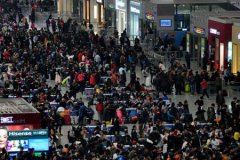 Çin'in 8 günlük ulusal tatilinde 2 milyarın üzerinde seyahat yapıldı