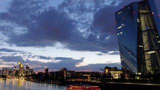 Commerzbank Temmuz'da ECB'den faiz indirimi bekliyor