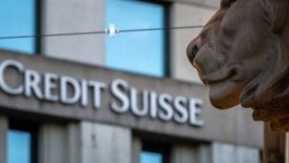 Credit Suisse AT1 tahvil sahiplerinin kayıpları için olası yolları değerlendiriyor