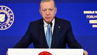 Cumhurbaşkanı Erdoğan: Bizi sınamalarla dolu bir gelecek bekliyor