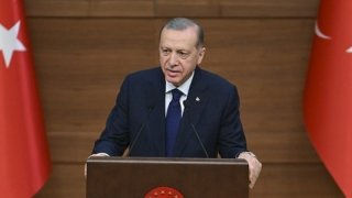 Cumhurbaşkanı Erdoğan duyurdu: Çalışan emeklilere de 5 bin lira ödenecek