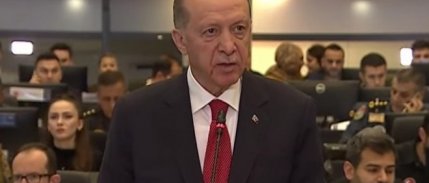 Erdoğan: Depremde hayatını kaybedenlerin yakınlarına 100 bin TL nakdi yardımda bulunuyoruz
