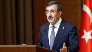 Cumhurbaşkanı Yardımcısı Cevdet Yılmaz'dan dezenflasyon mesajı