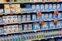 Danone, bazı bebek mamalarını raflardan çekiyor