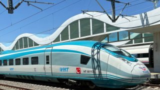 Demir yollarında ara tatil için dev kapasite artışı