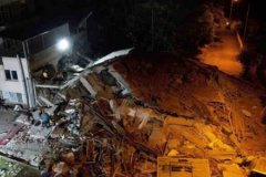 Deprem sonrası yaz okulları tatil edildi, bazı kamu çalışanlarına izin verildi
